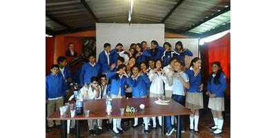 UNIDAD EDUCATIVA SANTIAGO