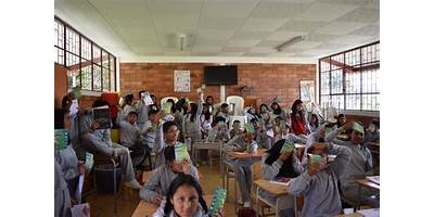 ESCUELA DE EDUCACIÓN BÁSICA BERTHA VINUEZA DE VINTIMILLA