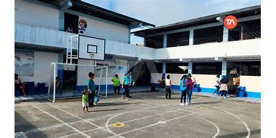 ESCUELA DE EDUCACION BASICA CAMILO BORJA