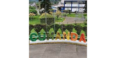 ESCUELA DE EDUCACIÓN BÁSICA CANTON CUMANDA