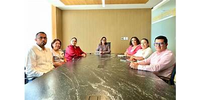 ESCUELA DE EDUCACION BASICA MARIA ESTHER REYES PEÑA
