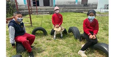 ESCUELA DE EDUCACIÓN BÁSICA NEVADO CHIMBORAZO