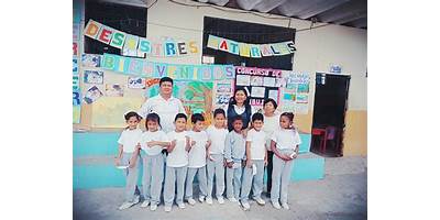 ESCUELA DE EDUCACION BASICA VICTOR EMILIO ESTRADA