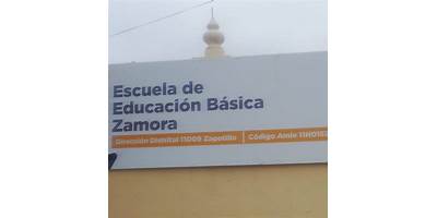 ESCUELA DE EDUCACION BASICA ZAMORA