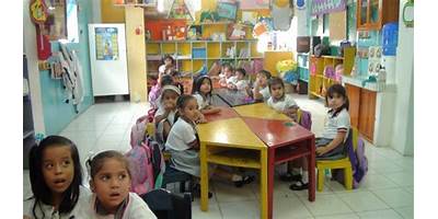 ESCUELA DE EDUCACION BASICA ZENON MACIAS