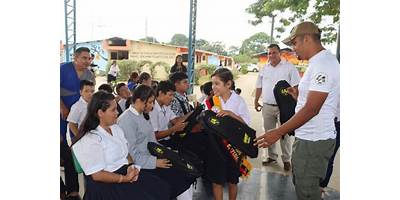 UNIDAD DE EDUCACION ESPECIALIZADA MANUEL BENJAMIN PESANTES VALAREZO