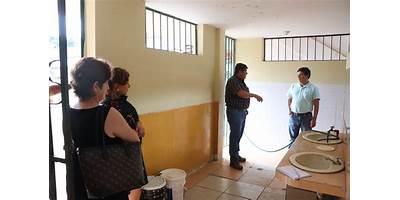 UNIDAD EDUCATIVA 12 DE FEBRERO