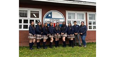 UNIDAD EDUCATIVA CHARLES DARWIN HIGH SCHOOL