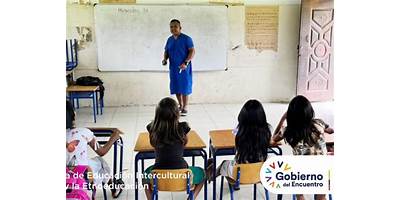 UNIDAD EDUCATIVA COMUNITARIA INTERCULTURAL BILINGUE MUKUINK