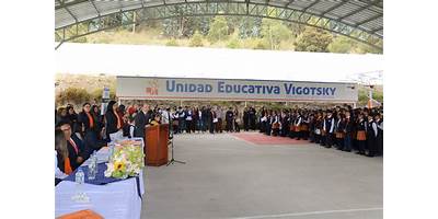 UNIDAD EDUCATIVA LEONTIEV VIGOTSKY