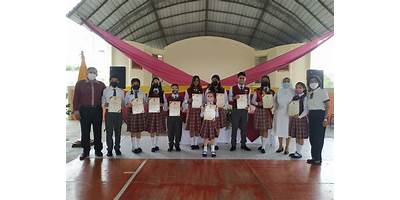 UNIDAD EDUCATIVA MERCEDES COBO DE HOLGUIN