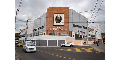UNIDAD EDUCATIVA SAGRADA FAMILIA