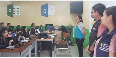 UNIDAD EDUCATIVA TENIENTE HUGO ORTIZ