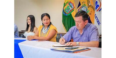 CECIB DE EDUCACION BASICA FISCOMISIONAL 8 DE DICIEMBRE