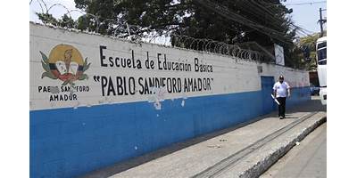 ESCUELA DE EDUCACION BASICA CORSINO DURAN