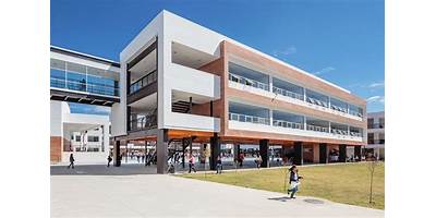 ESCUELA DE EDUCACION BASICA EMILIANO CRESPO