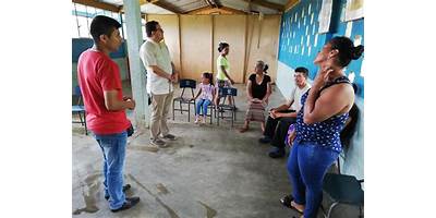 ESCUELA DE EDUCACION BASICA ERNESTO NOBOA Y CAAMAÑO