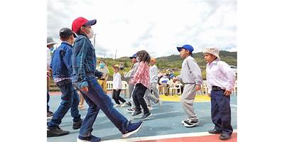 ESCUELA DE EDUCACION BASICA FRANCISCO JAVIER RIOFRIO