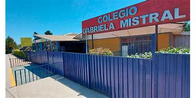 ESCUELA DE EDUCACIÓN BÁSICA GABRIELA MISTRAL