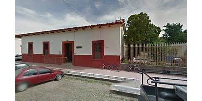 ESCUELA DE EDUCACIÓN BASICA HERMELINDA BECERRA PESANTEZ