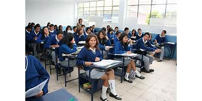 ESCUELA DE EDUCACIÓN BÁSICA JUAN DE SALINAS