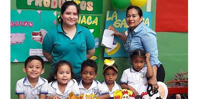 ESCUELA DE EDUCACION BASICA NELA MARTINEZ