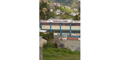 ESCUELA DE EDUCACIÓN BÁSICA RIO CAÑAR