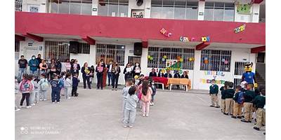 ESCUELA DE EDUCACION BASICA TARQUINO IDROVO