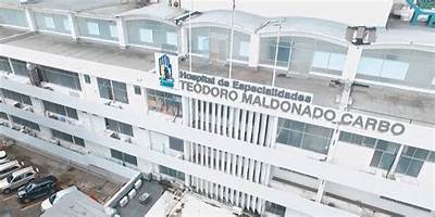 ESCUELA DE EDUCACION BASICA TEODORO MALDONADO CARBO