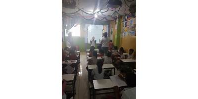 ESCUELA DE EDUCACION BASICA YASUNI